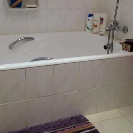 Remarkable 1-bed Limnaria Gardens *