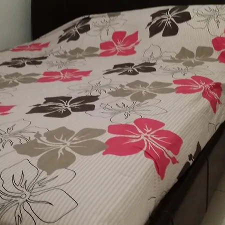 Remarkable 1-bed Limnaria Gardens Пафос